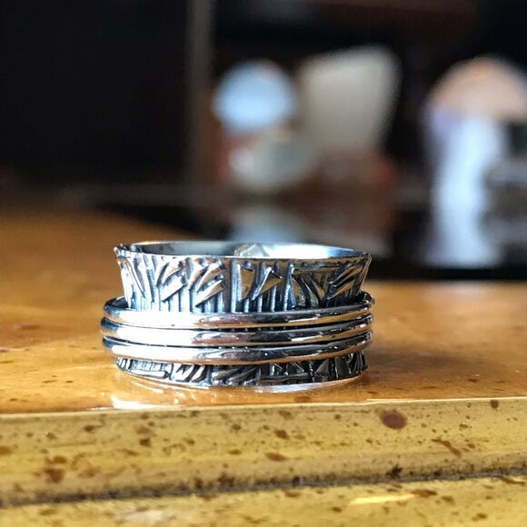 Sterling Silver Band Ring Size 6 - Picture 8 of 8